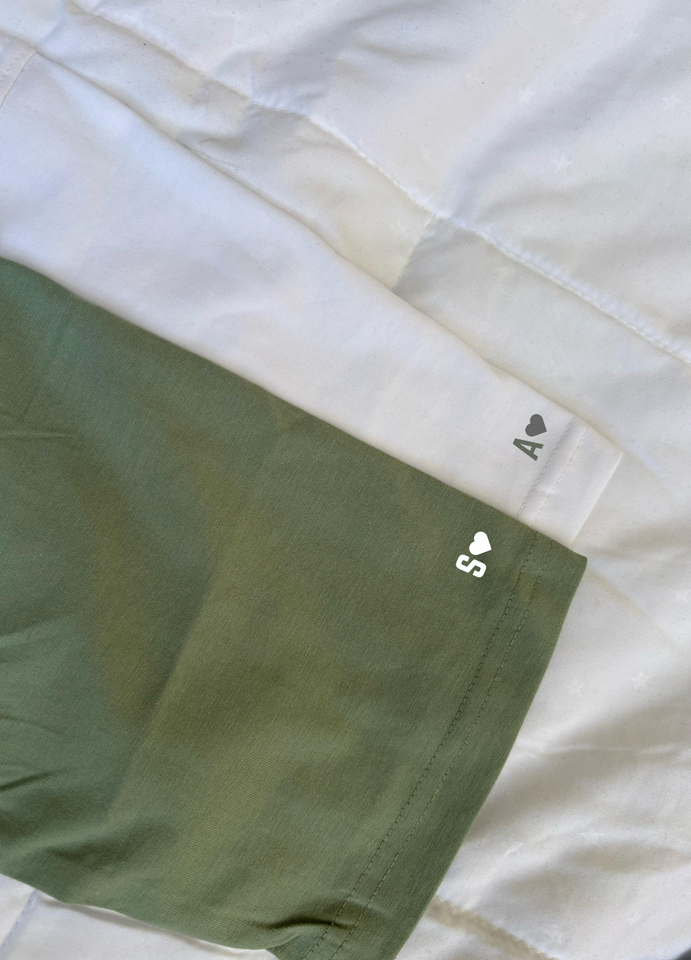 Calm Aadmi Kaleshi Aurat Oversized T-shirts (White/Sage Green)